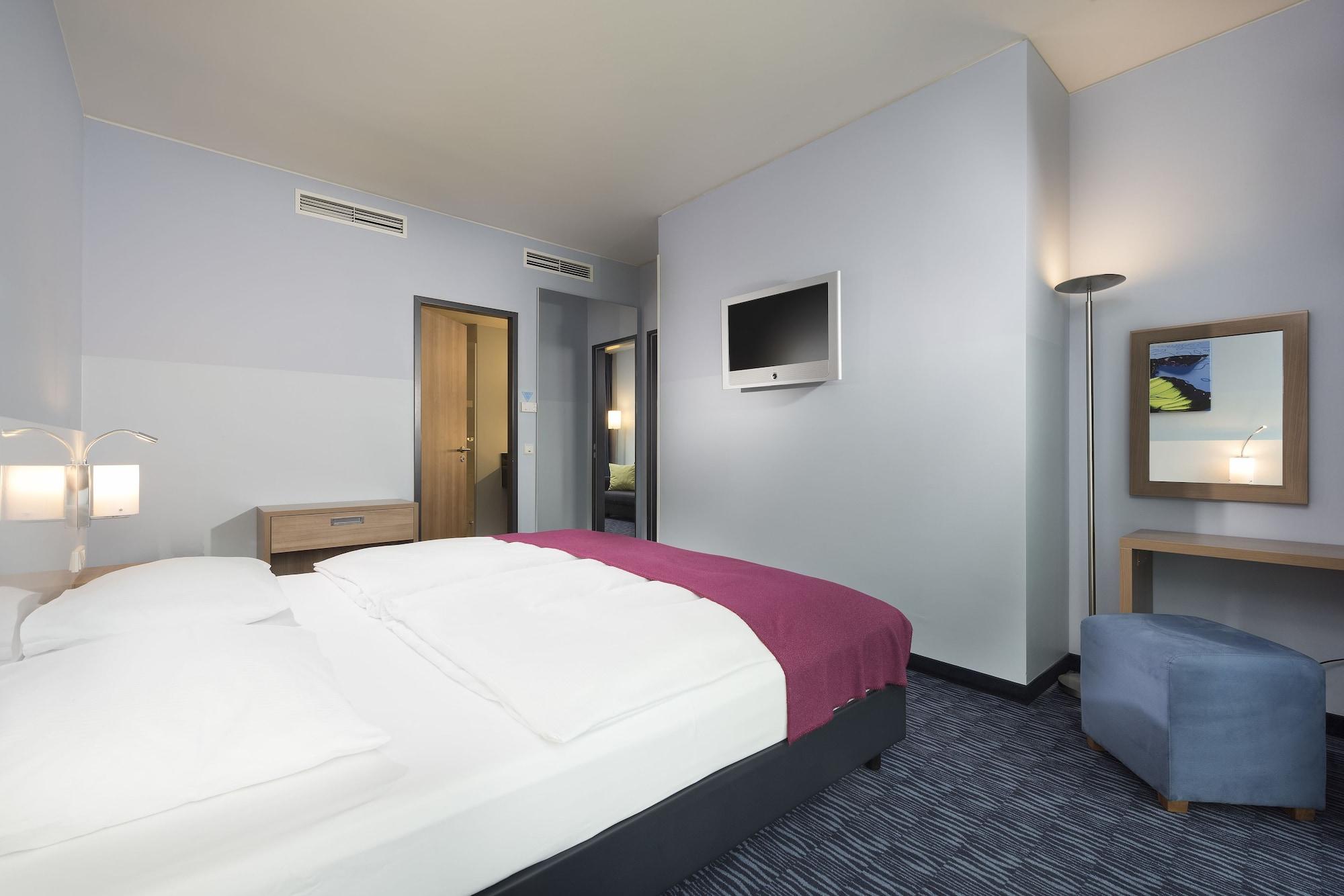 เซมินาริส แคมปัส โฮเต็ล ไลฟ์สไตล์ +ดีไซน์ เบอร์ลิน Hotel ภายนอก รูปภาพ